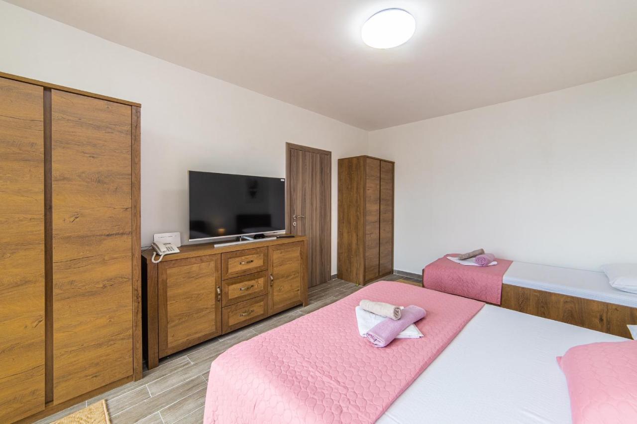 Sunrise Apartament *
